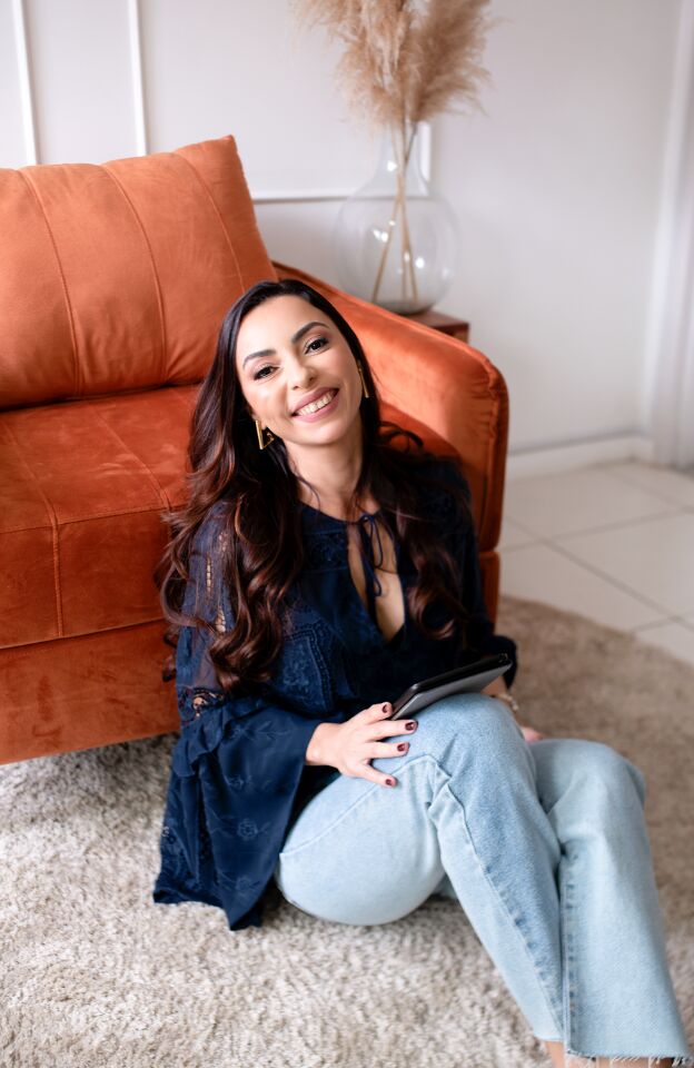 Michelle Santos - UNA Hipnoterapia Clínica